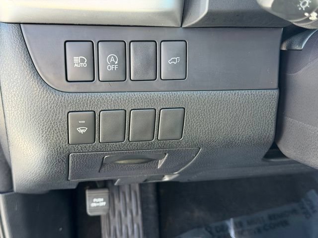 Used 2017 Toyota Highlander XLE AWD/4WD image 21