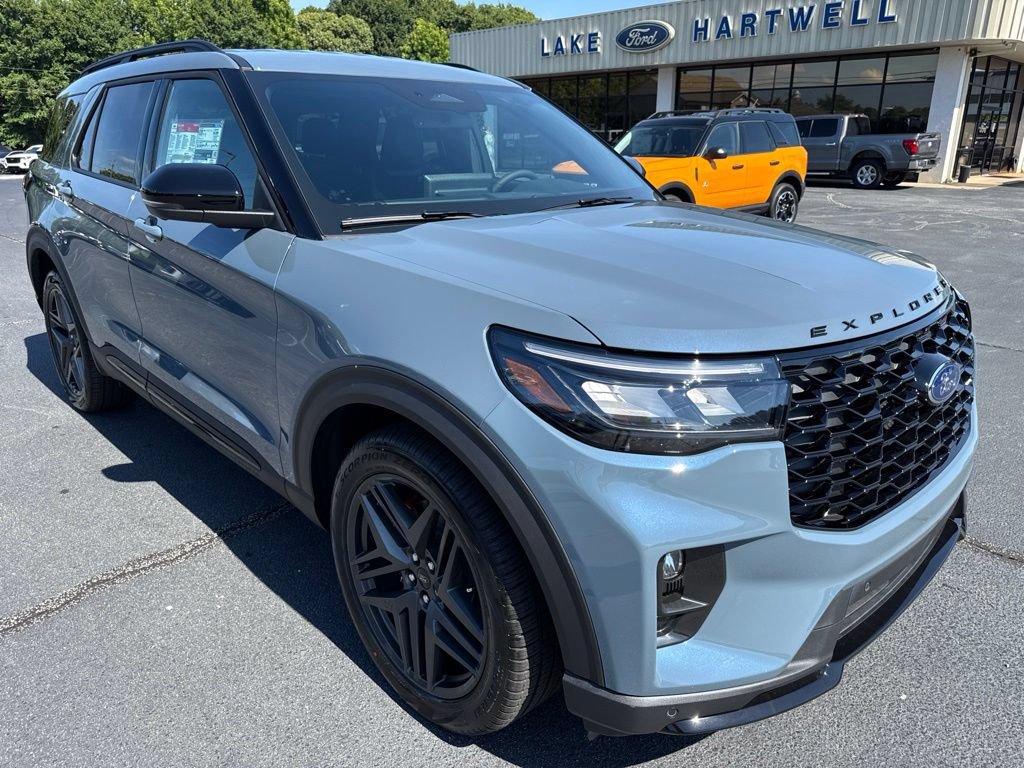 New 2026 Ford Explorer ST AWD/4WD image 1