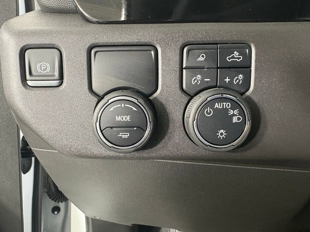 Used 2025 Chevrolet Silverado 1500 LT w/ Safety Package image 33