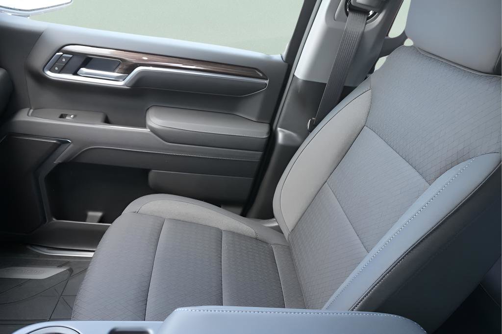 New 2026 Chevrolet Silverado 1500 LT w/ Safety Package image 28