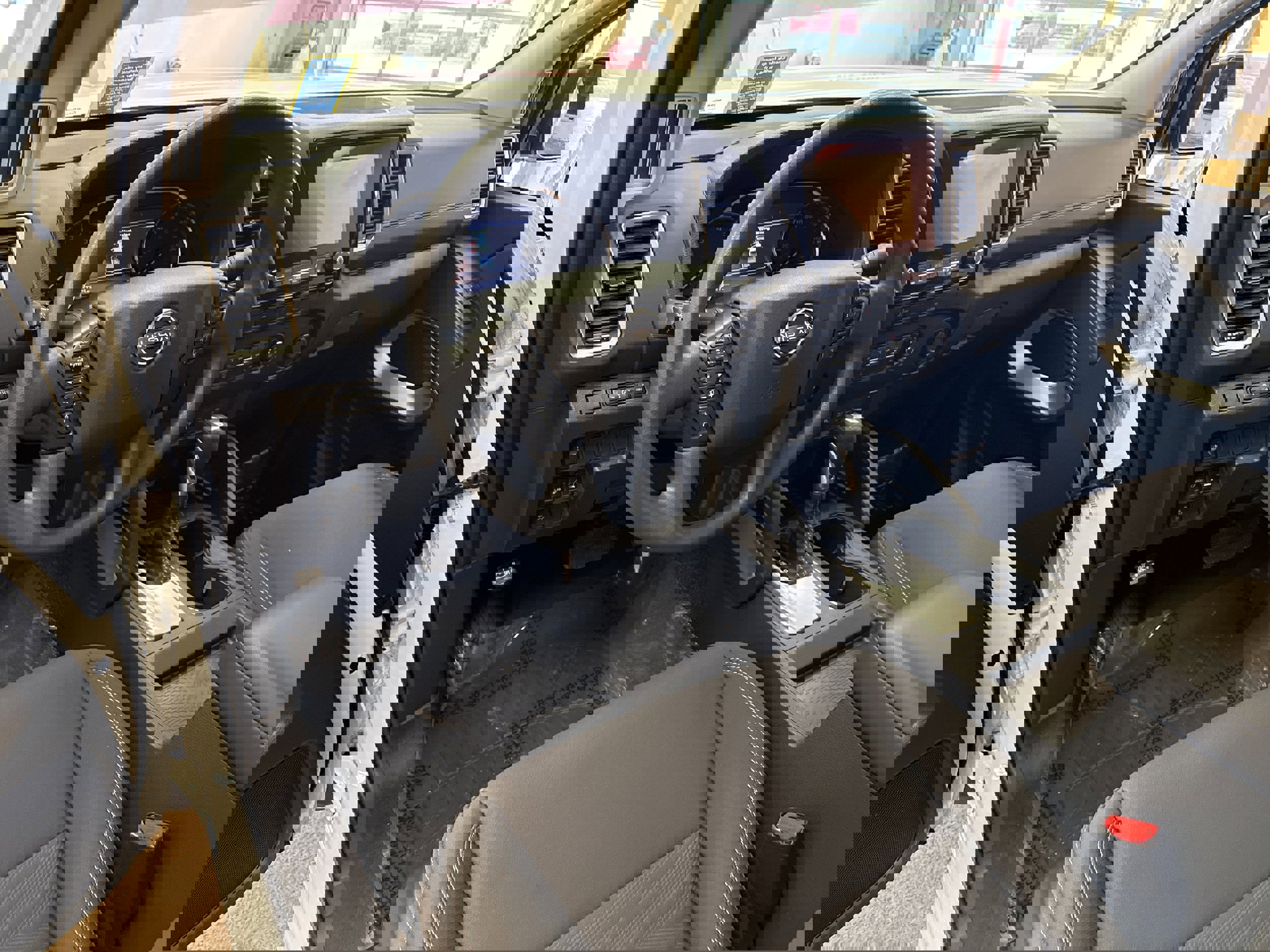 Used 2024 Nissan Frontier SV w/ Technology Package image 23