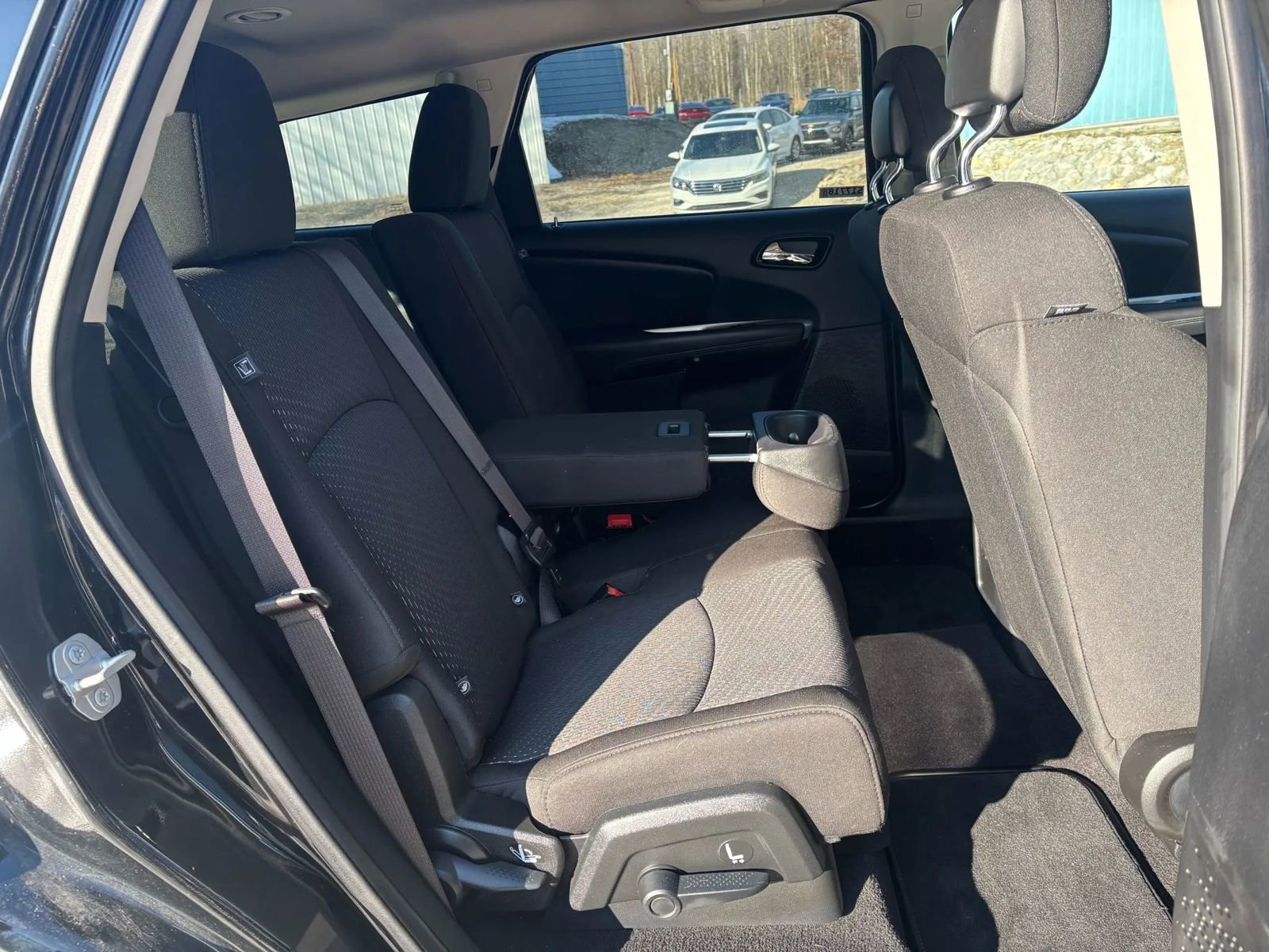 Used 2019 Dodge Journey SE image 35