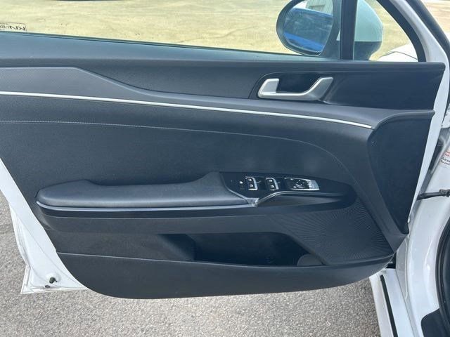 Used 2023 Kia K5 LXS FWD image 11
