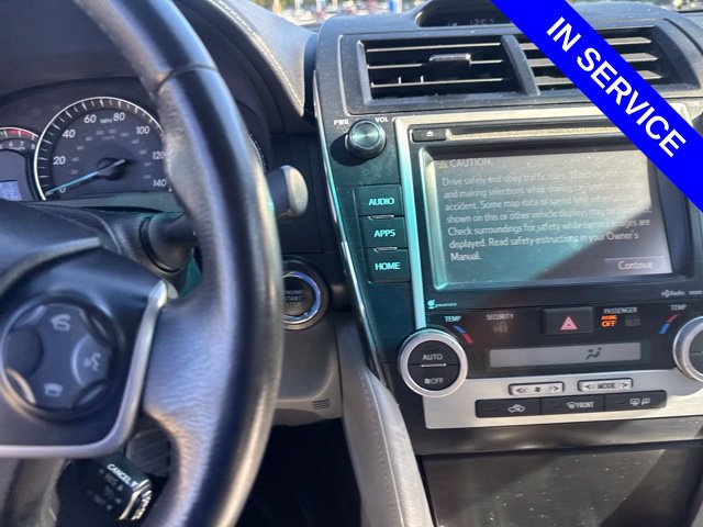 Used 2014 Toyota Camry XLE w/ Leather Package FWD image 9