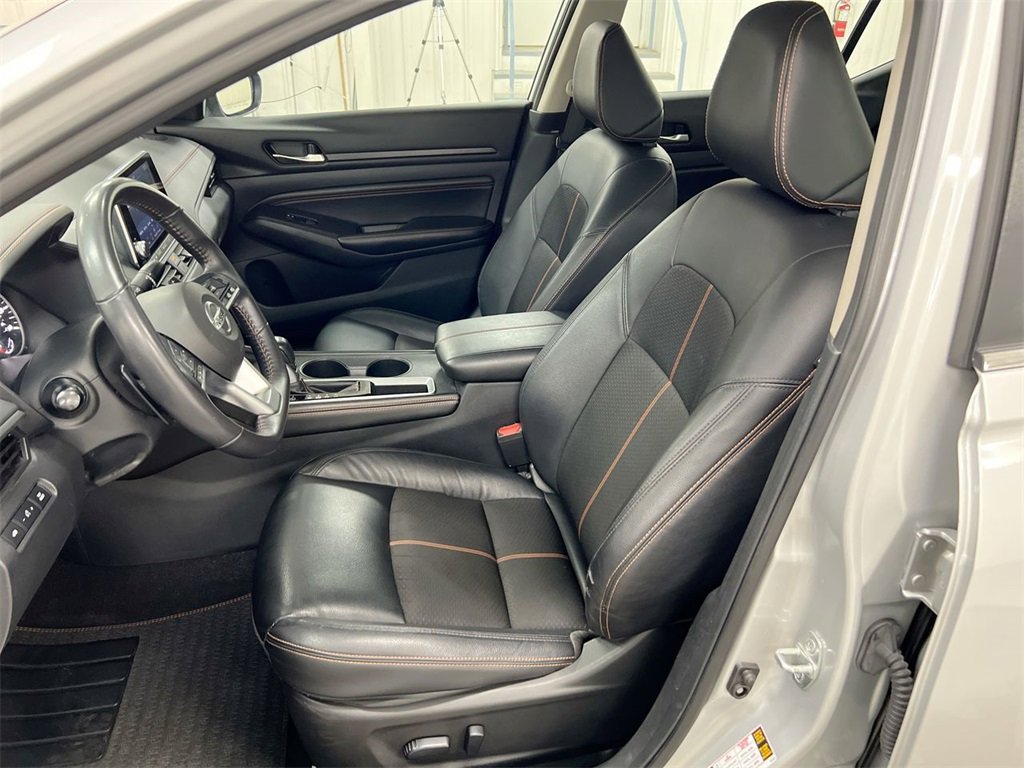 Used 2022 Nissan Altima 2.5 SR image 18