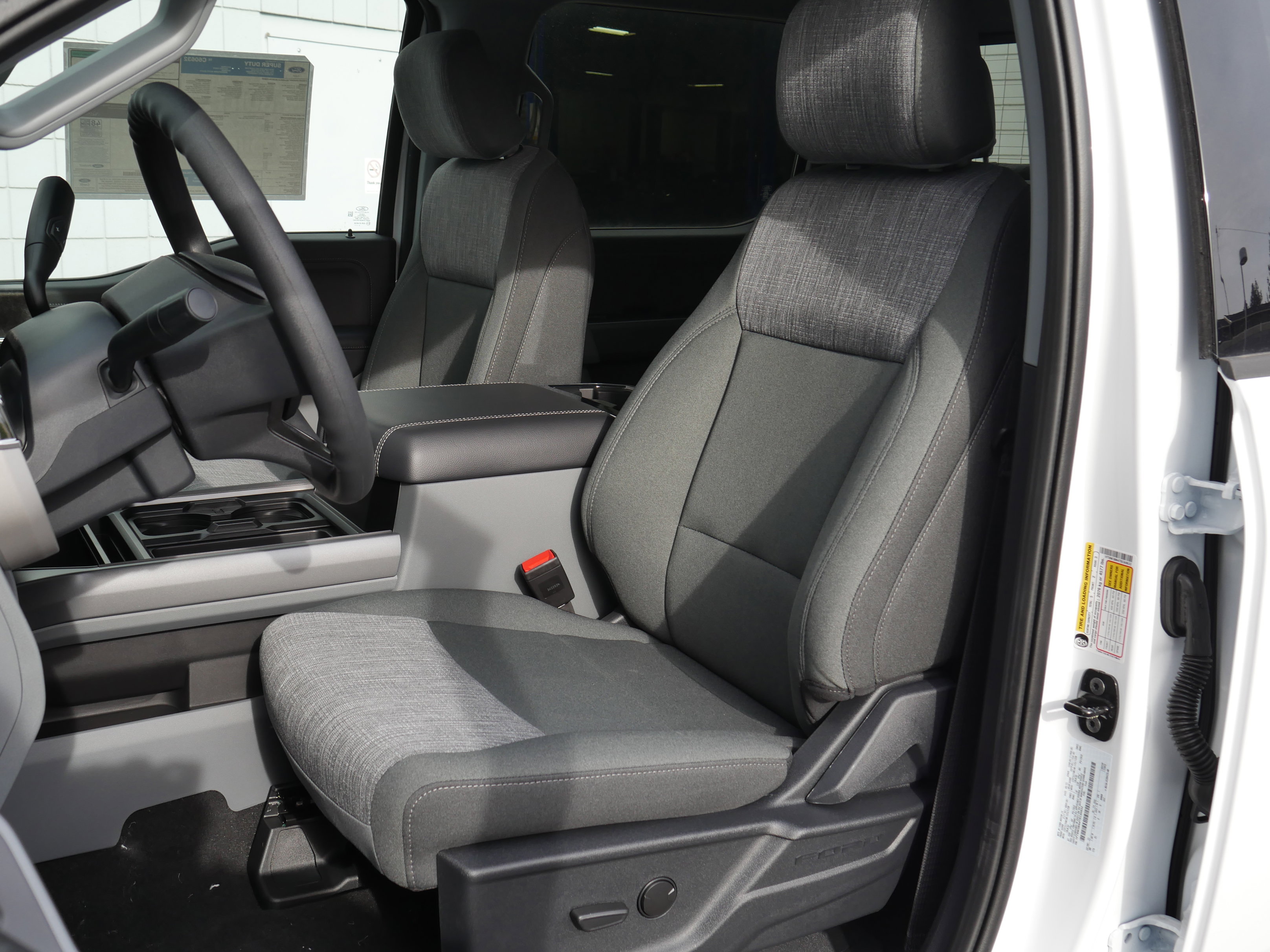 New 2026 Ford F350 XLT w/ XLT Premium Package AWD/4WD image 34