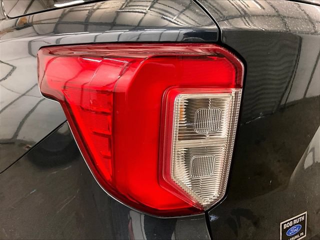 Used 2022 Ford Explorer XLT w/ Equipment Group 202A AWD/4WD image 29