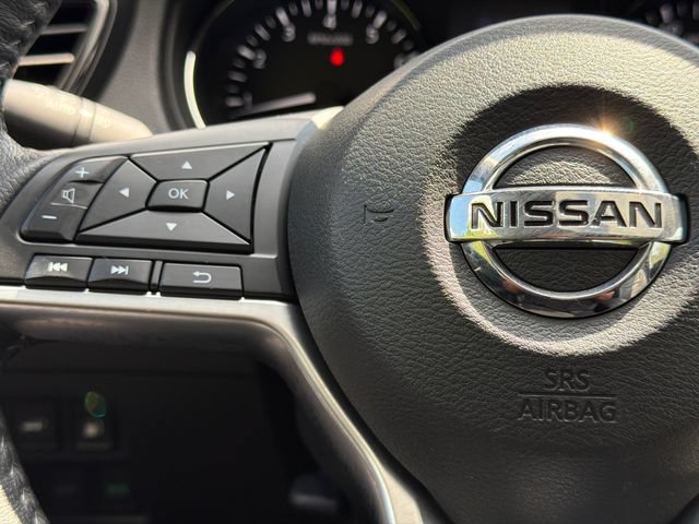 Used 2019 Nissan Rogue SL w/ Premium Package AWD/4WD image 28