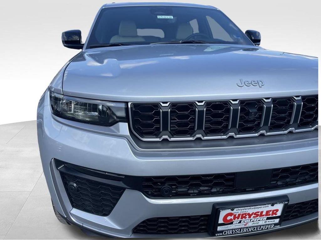 New 2026 Jeep Grand Cherokee L Limited w/ Luxury Tech Group II AWD/4WD image 24