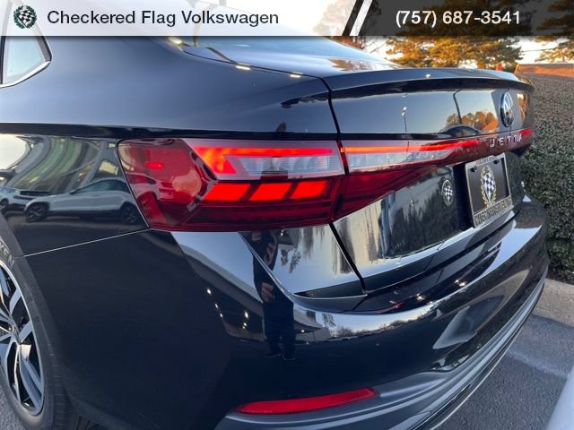 New 2026 Volkswagen Jetta SE FWD image 9