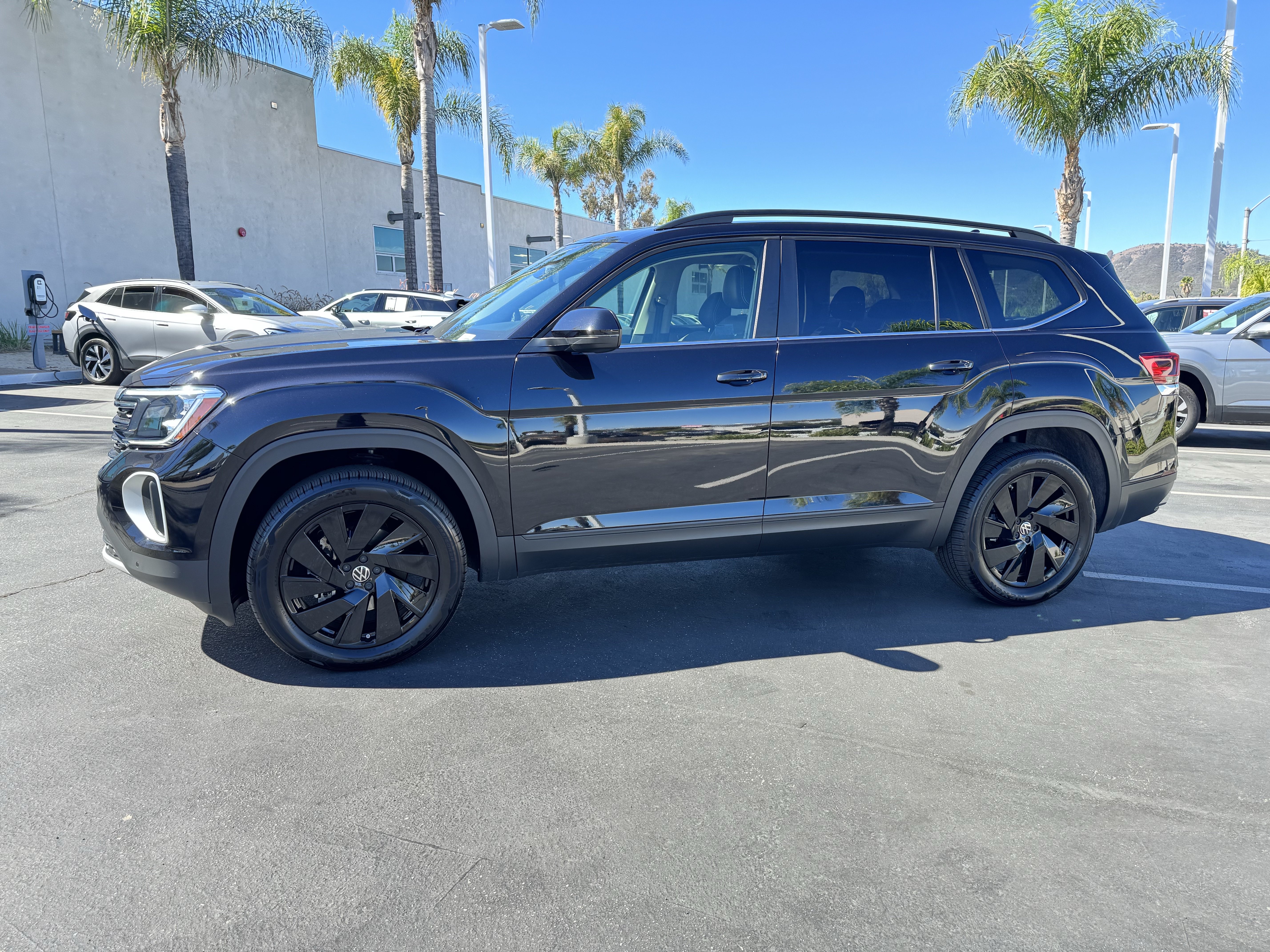 Used 2026 Volkswagen Atlas SE FWD image 6