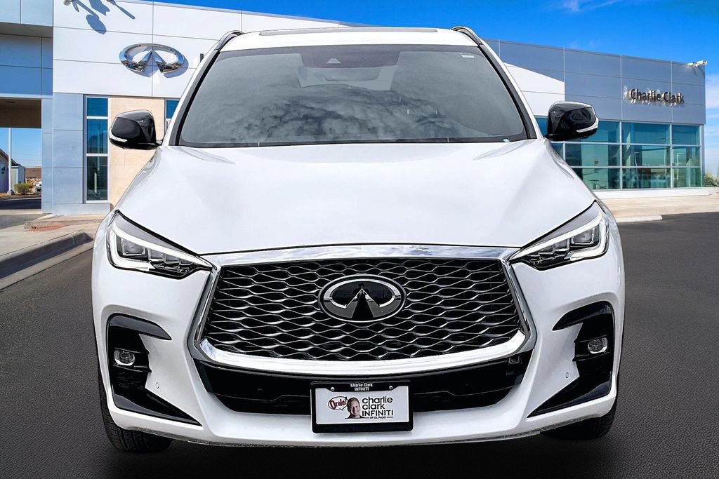 Used 2025 INFINITI QX55 Essential AWD/4WD image 3
