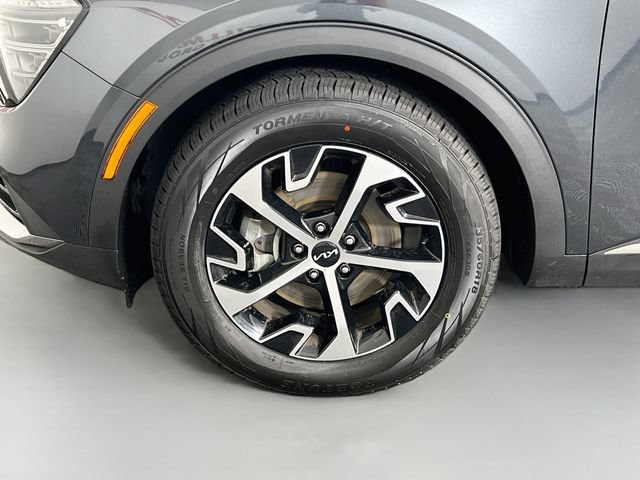 Used 2025 Kia Sportage EX FWD image 27