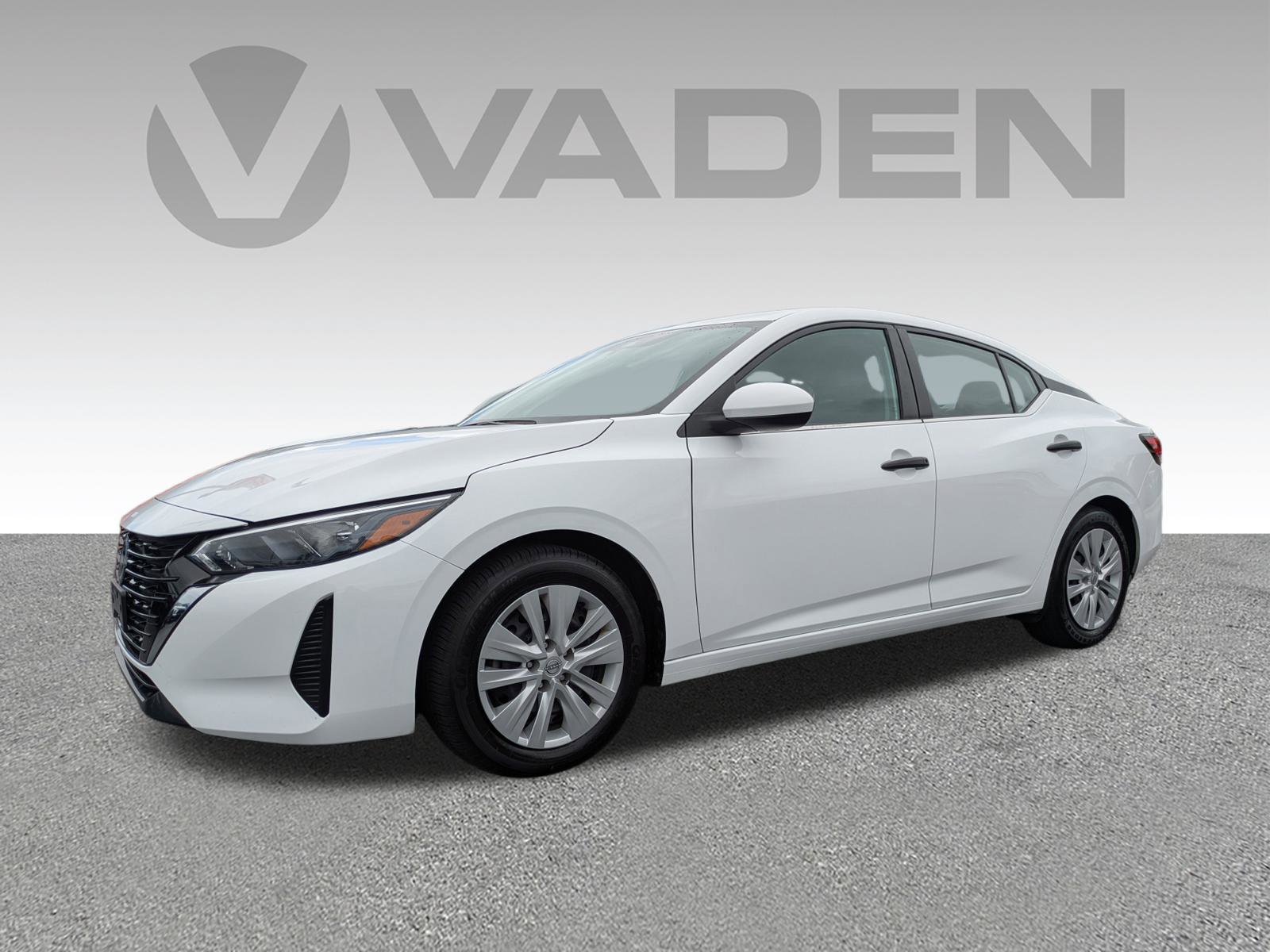 Used 2024 Nissan Sentra S image 2