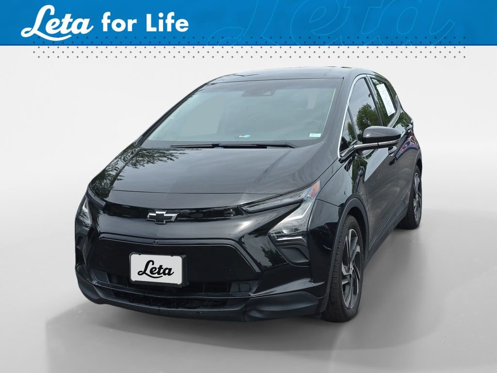 Used 2022 Chevrolet Bolt LT w/ Infotainment Package FWD image 1