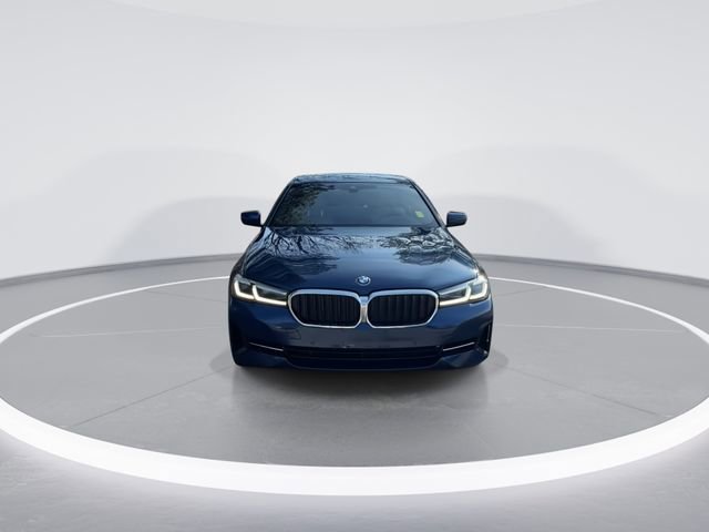 Used 2022 BMW 540i w/ Premium Package image 3