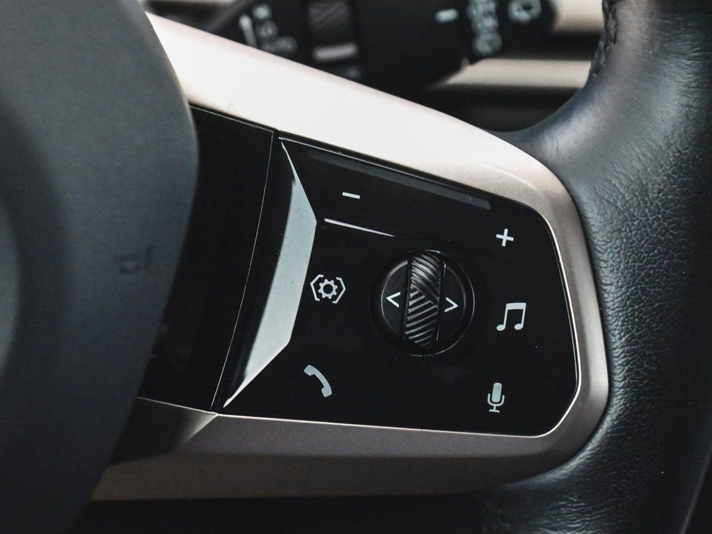 Used 2024 BMW iX xDrive50 w/ Premium Package AWD/4WD image 23