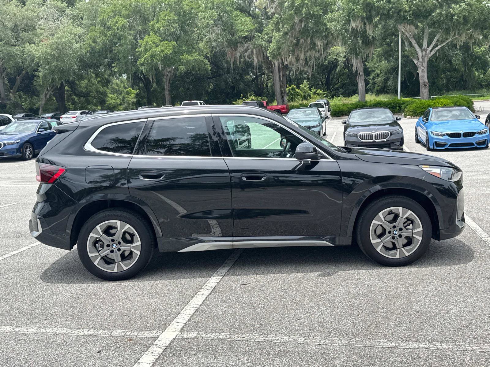 Certified 2025 BMW X1 xDrive28i w/ Technology Package image 3