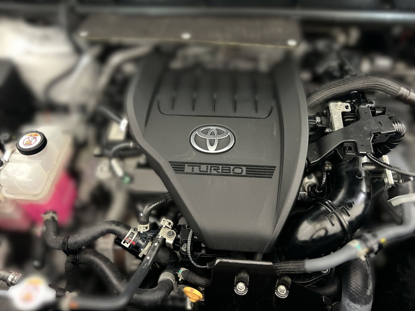 Used 2023 Toyota Highlander LE image 26