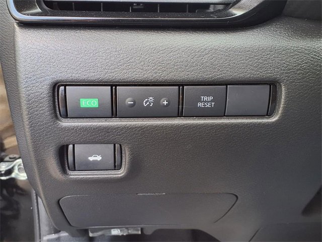 Used 2025 Nissan Sentra SV image 13