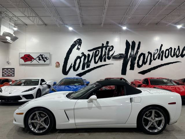 Used 2012 Chevrolet Corvette Convertible w/ 2LT Preferred Equipment Group RWD image 2