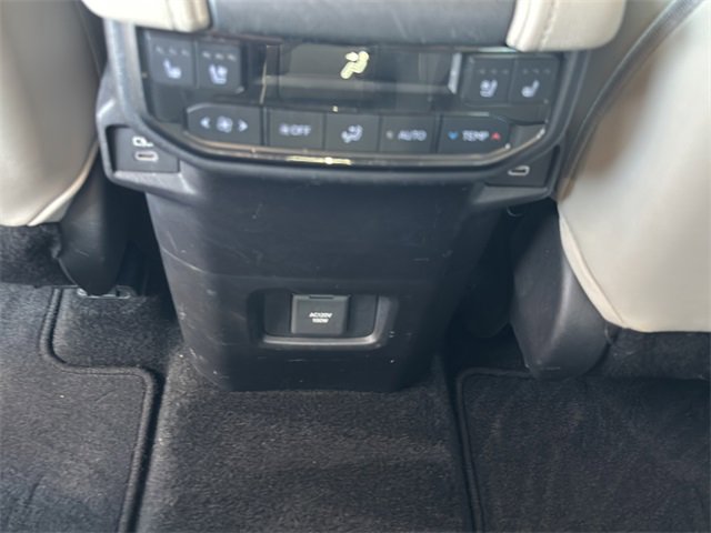 Used 2024 Toyota Grand Highlander Platinum image 14