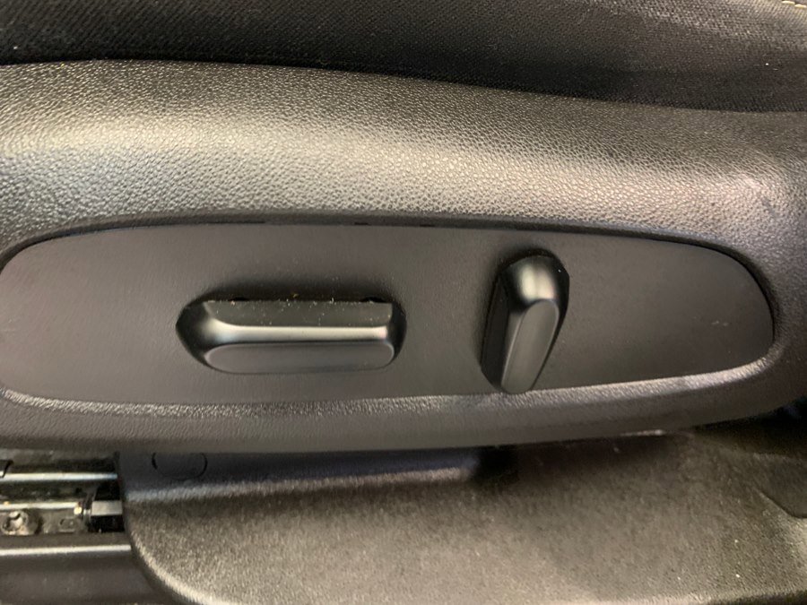 Used 2018 GMC Acadia SLE AWD/4WD image 18