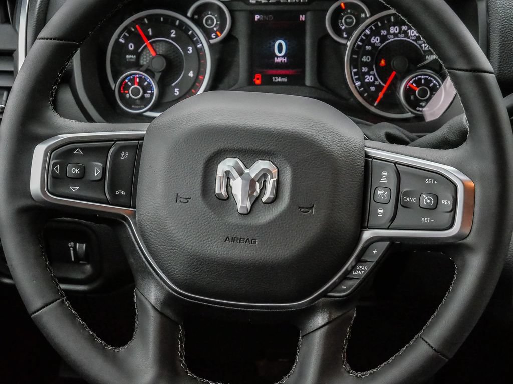New 2026 RAM 3500 Big Horn AWD/4WD image 31