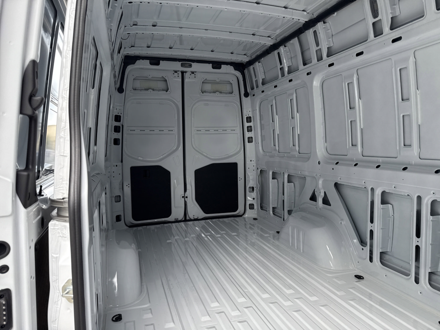 New 2026 Mercedes-Benz Sprinter 2500 image 12