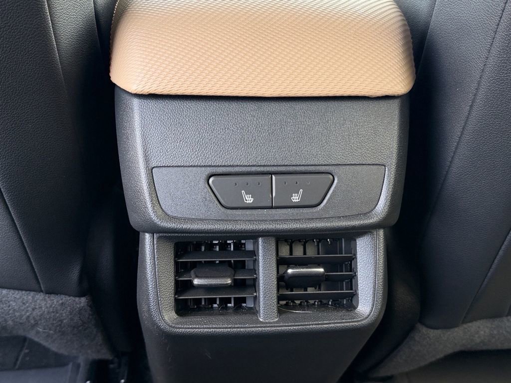 Used 2026 Chevrolet Equinox ACTIV w/ Convenience Package III image 15