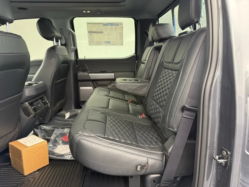 New 2026 Ford F250 Lariat w/ Black Appearance Package AWD/4WD image 48