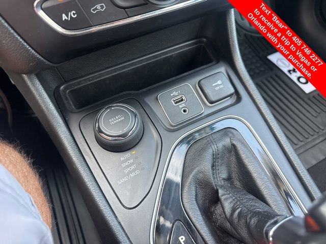 Used 2023 Jeep Cherokee Altitude Lux image 25