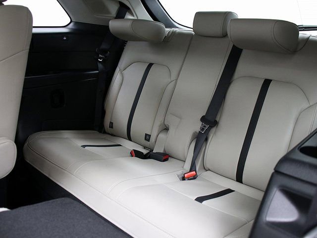 Used 2024 MAZDA CX-90 Plug-In Hybrid w/ Premium Pkg image 12