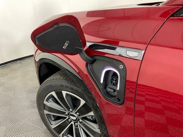 New 2026 Cadillac Vistiq Sport w/ LPO, Floor Liner Package image 37