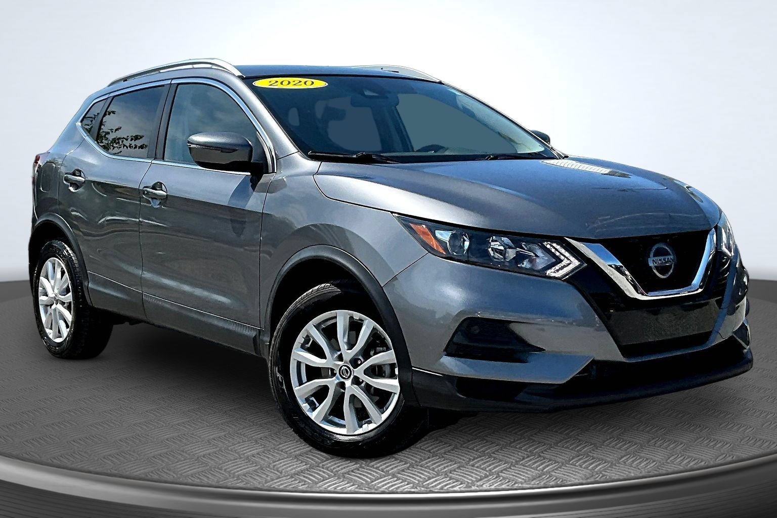 Used 2020 Nissan Rogue Sport SV AWD/4WD image 2