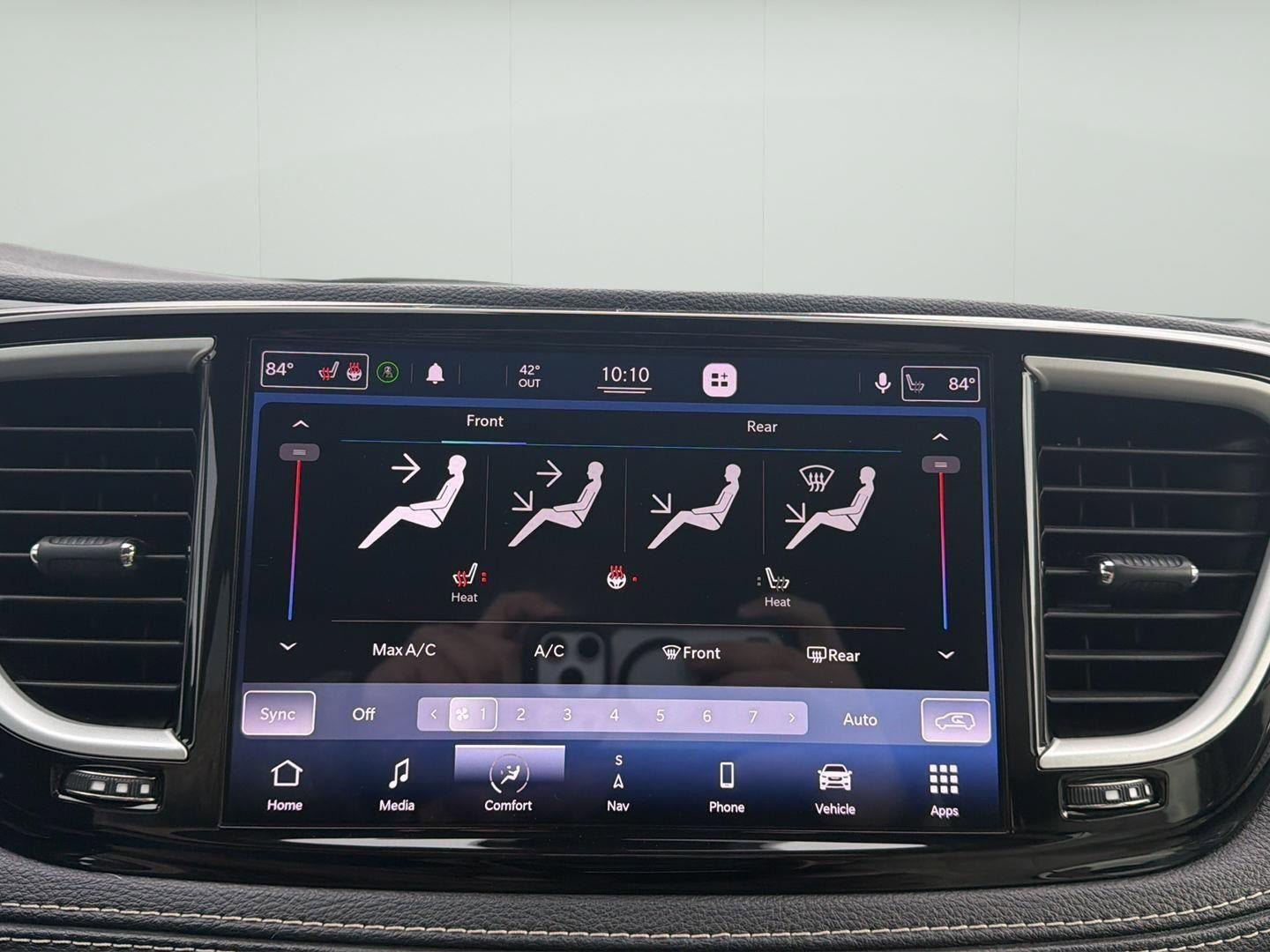 Used 2021 Chrysler Pacifica Touring-L FWD image 24