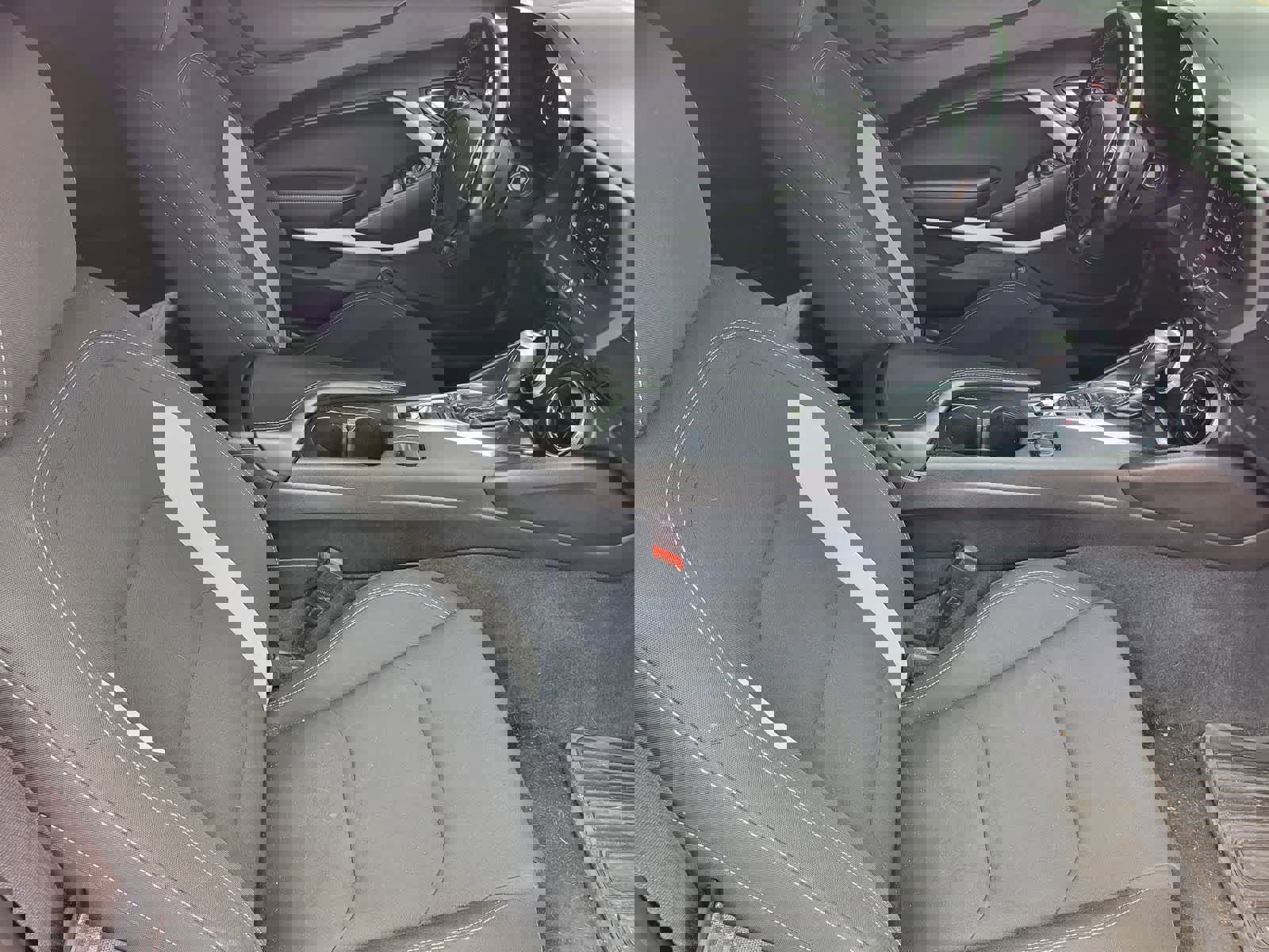 Used 2022 Chevrolet Camaro LT image 27