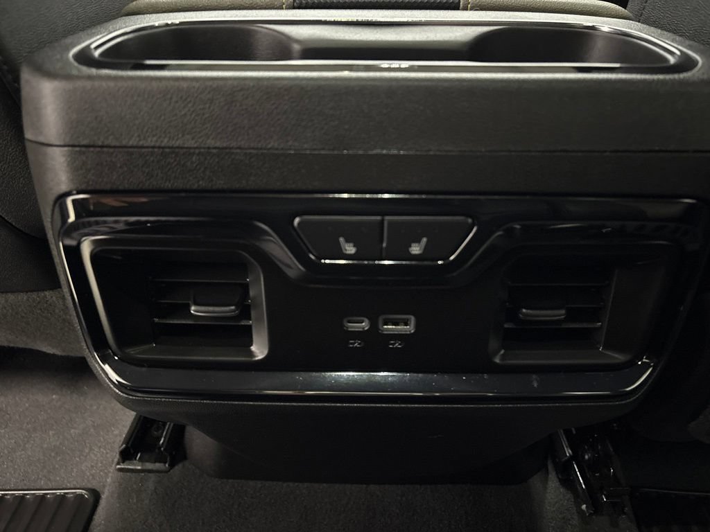 Used 2025 Chevrolet Silverado 2500 ZR2 w/ Technology Package AWD/4WD image 35