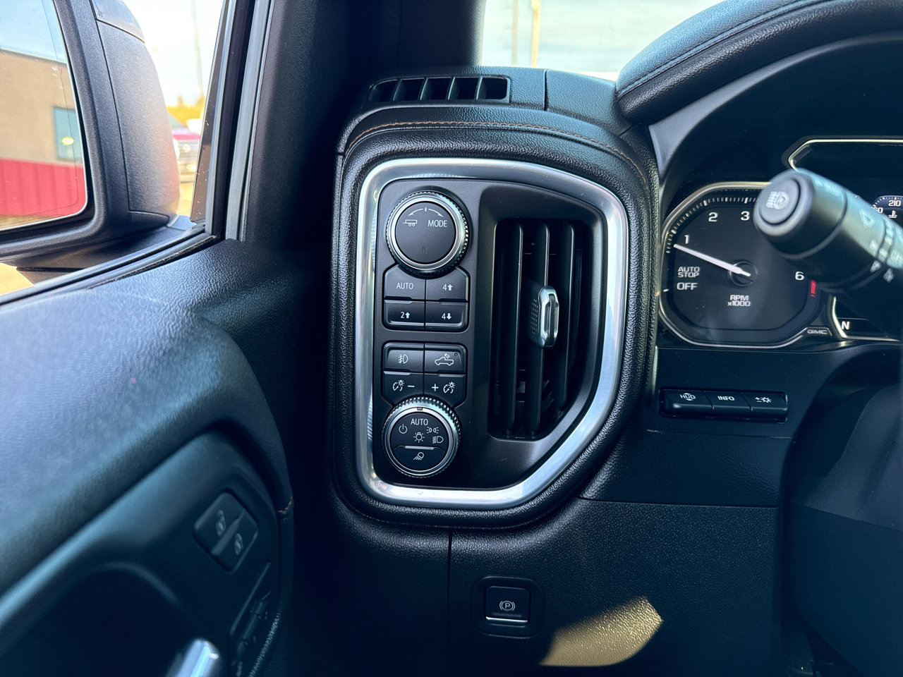 Used 2021 GMC Sierra 1500 AT4 w/ AT4 Value Package image 19