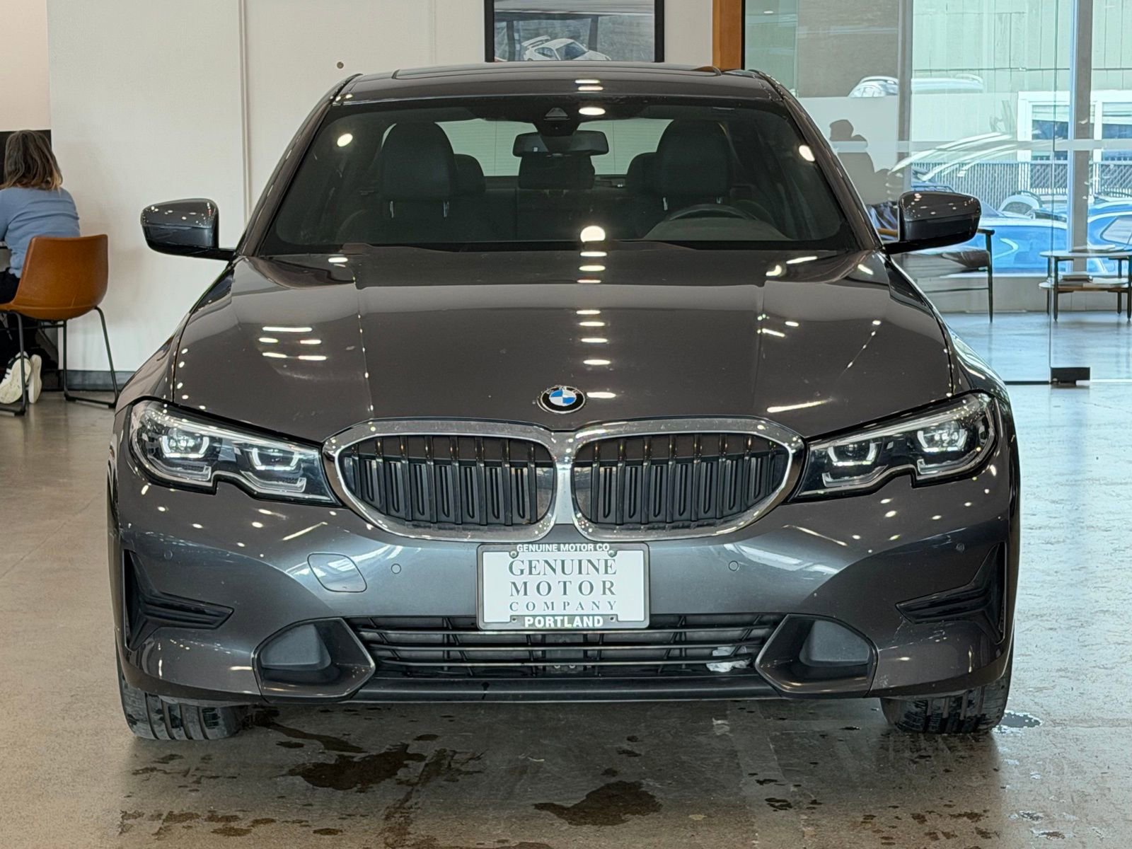 Used 2020 BMW 330i xDrive Sedan w/ Convenience Package image 2