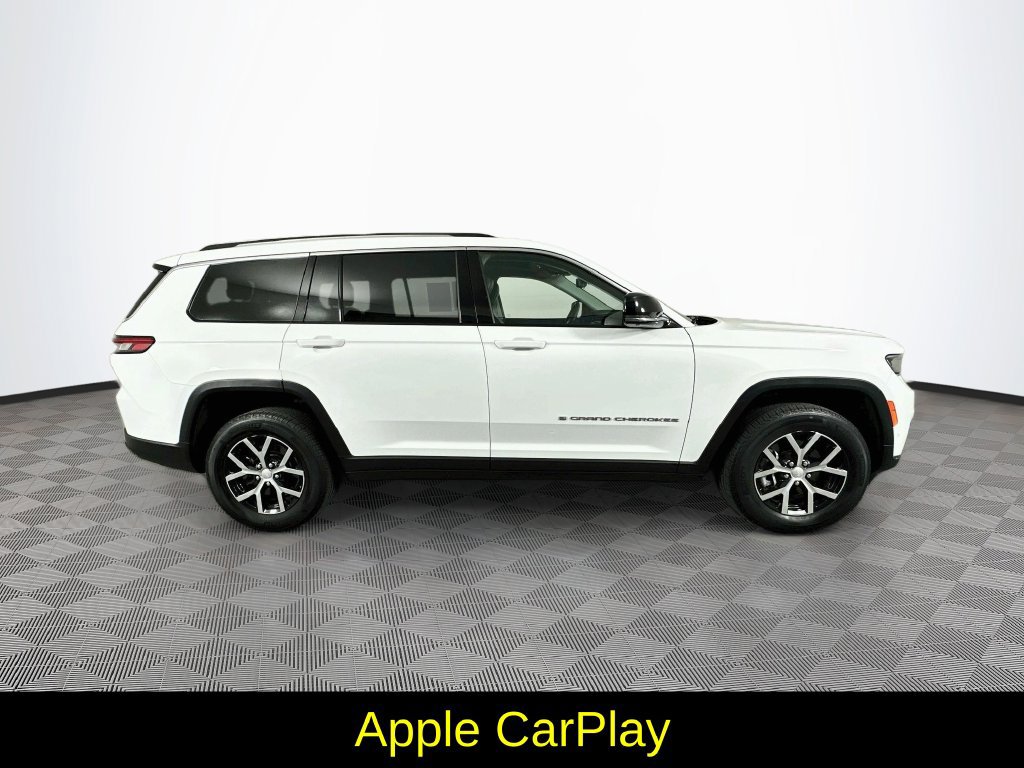 Used 2023 Jeep Grand Cherokee L Limited w/ Luxury Tech Group II AWD/4WD image 11
