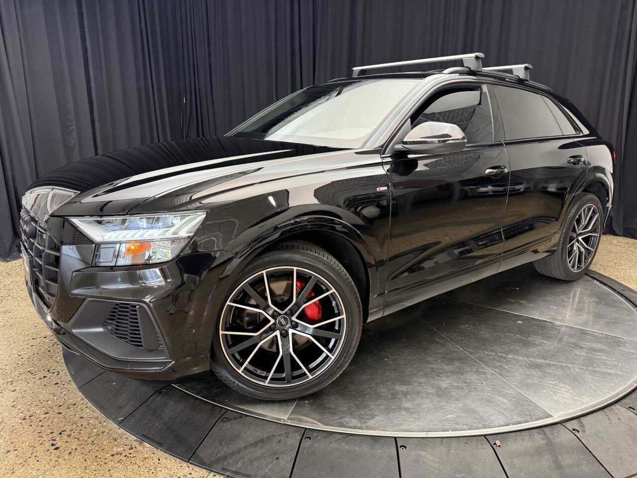 Used 2023 Audi Q8 Premium Plus w/ Premium Plus Package image 2