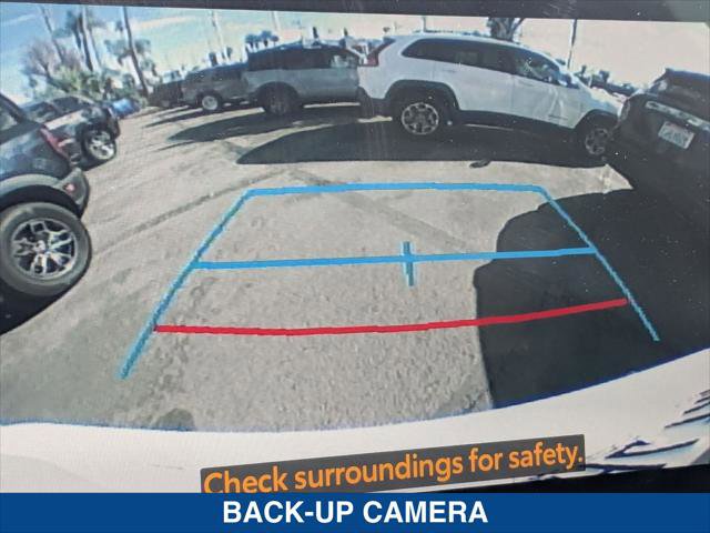 Used 2023 Toyota Highlander XLE image 17