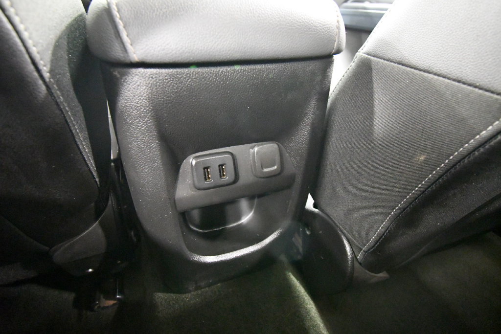 Used 2018 Chevrolet Colorado Z71 AWD/4WD image 16
