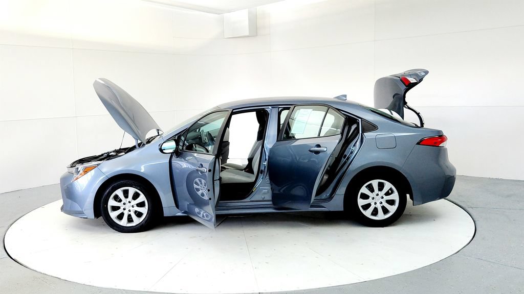 Certified 2021 Toyota Corolla LE w/ Carpet Mat Package (TMS) FWD image 10