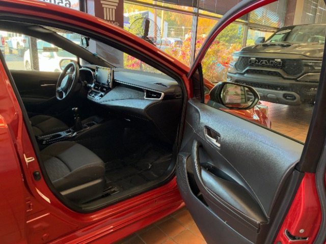 Used 2020 Toyota Corolla SE image 18