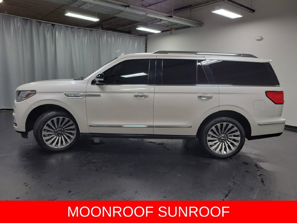 Used 2019 Lincoln Navigator Reserve AWD/4WD image 6