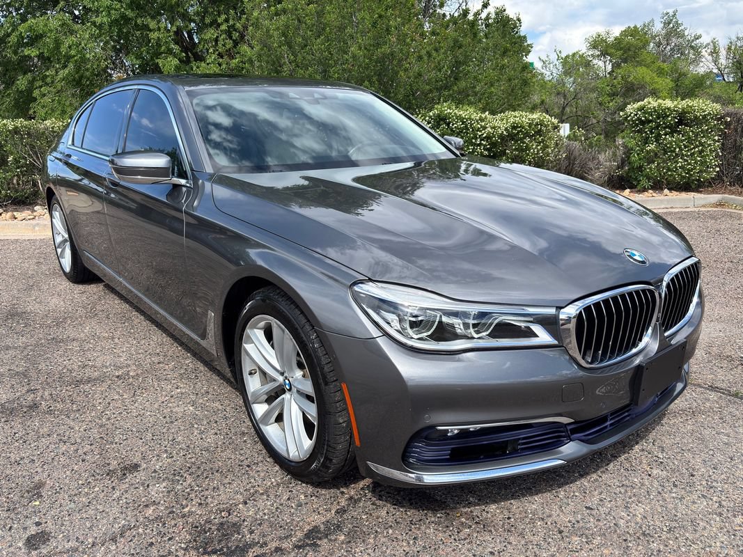 Used 2016 BMW 750i xDrive AWD/4WD image 3