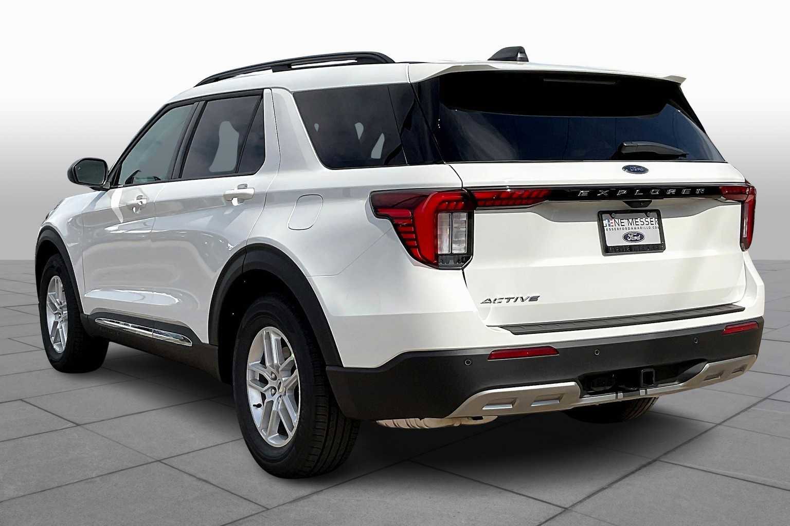 New 2025 Ford Explorer Active w/ Active Comfort Package image 12