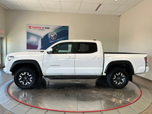 Certified 2020 Toyota Tacoma TRD Off-Road w/ Technology Package AWD/4WD image 3